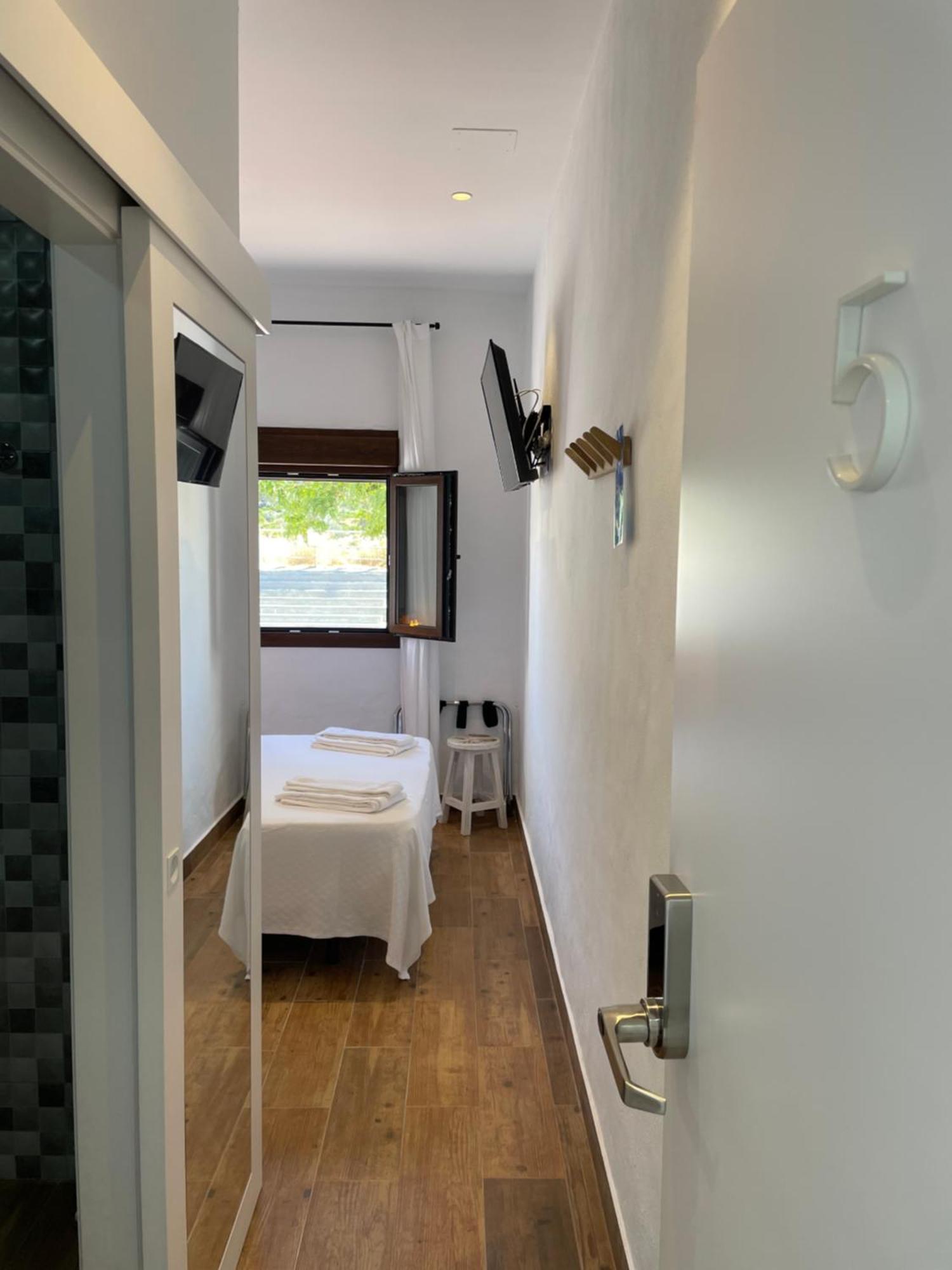 El Escondido De Zahara Hotel Саара-де-лос-Атунес Екстер'єр фото